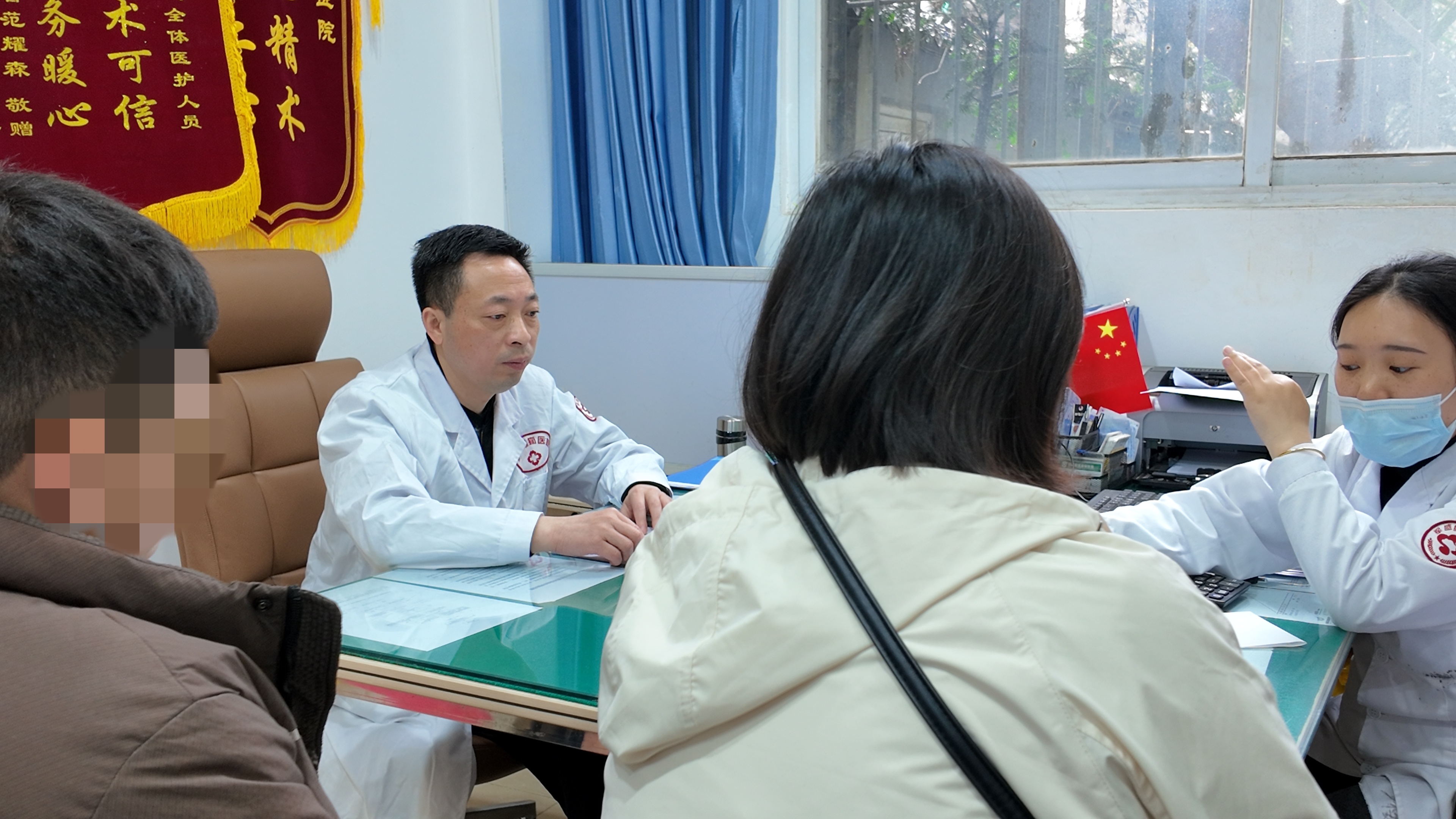 不止于“无发作”—李恩主任以军盛6.0体系重构癫痫患者的人生版图 不止于“无发作”—李恩主任以军盛6.0体系重构癫痫患者的人生版图