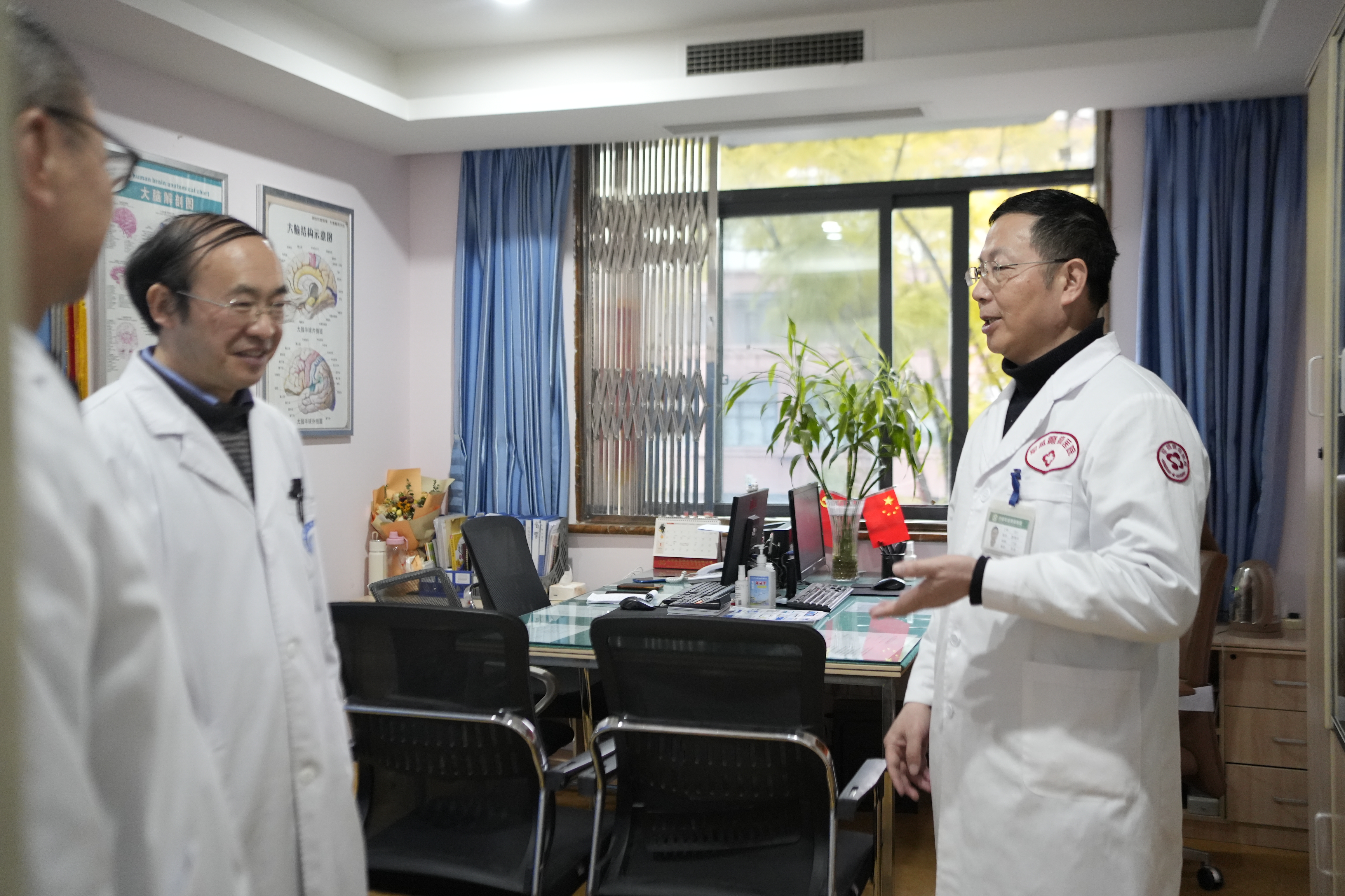 双擎驱动·规范诊疗 邹晓毅教授携手成都军盛6.0体系提升诊疗品质